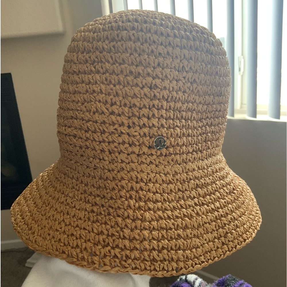 Lululemon | Crochet Hat